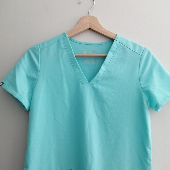 Figs Casma 3 Pocket Scrub Top Limited Edition Colour XXS - Picture 4 of 15